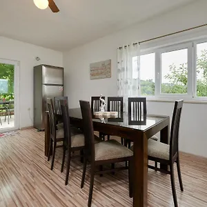  Apartment Ugrina Kroatien