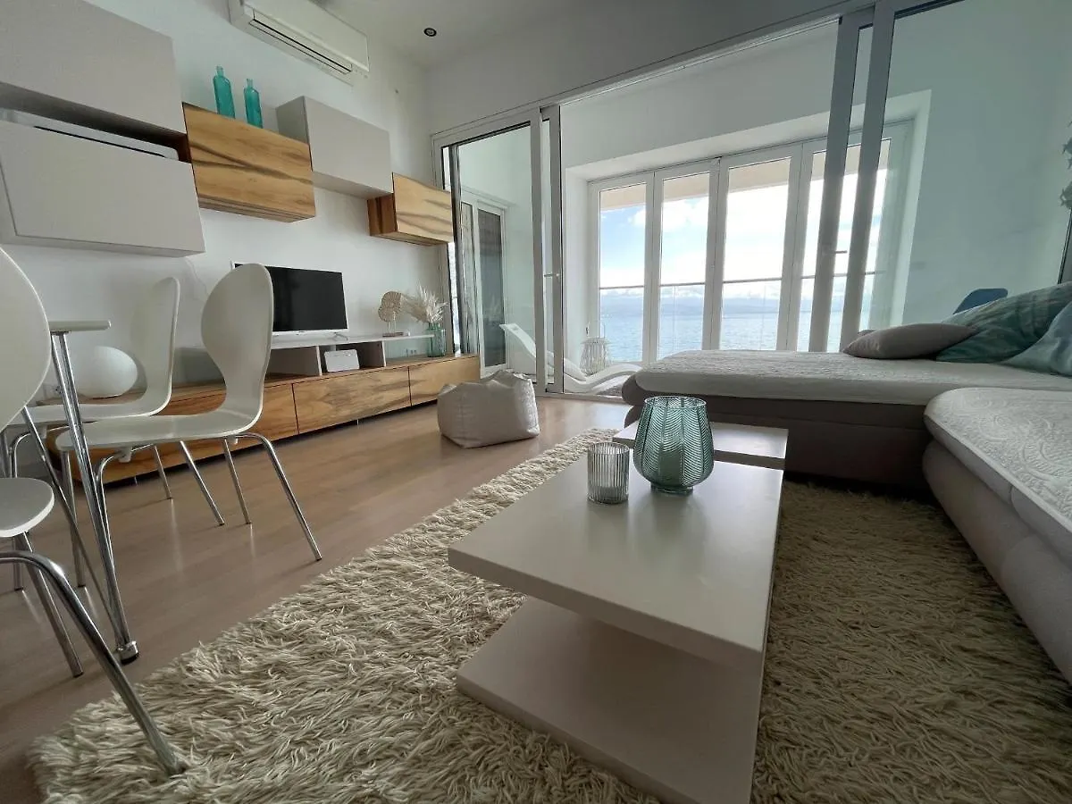 First Row To The Sea Apartman Abbázia